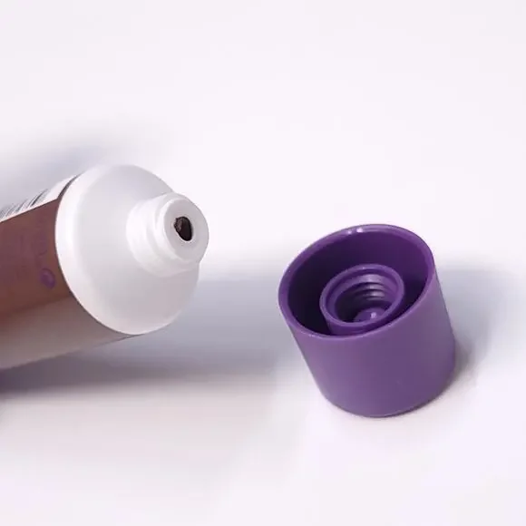 Rimmel London Stay Matte Liquid Mousse Foundation Makeup Face 605 Deep Chocolate - Picture 7 of 7